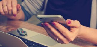 Czy da się naładować telefon ziemniakiem? Czy da się naładować telefon ziemniakiem?